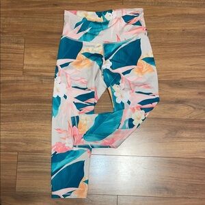 Old Navy Pink and Blue Leggings Dynamic Stretchy Bottoms, high waist, cropped